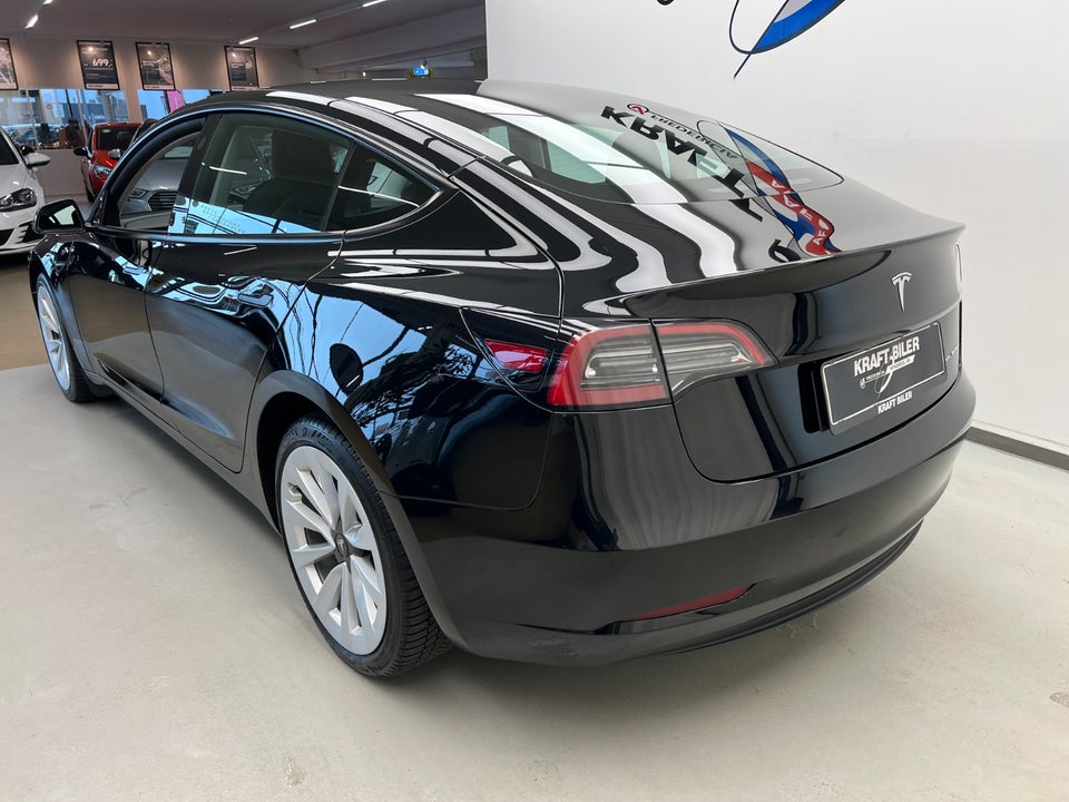 Tesla Model 3 Long Range AWD 4d