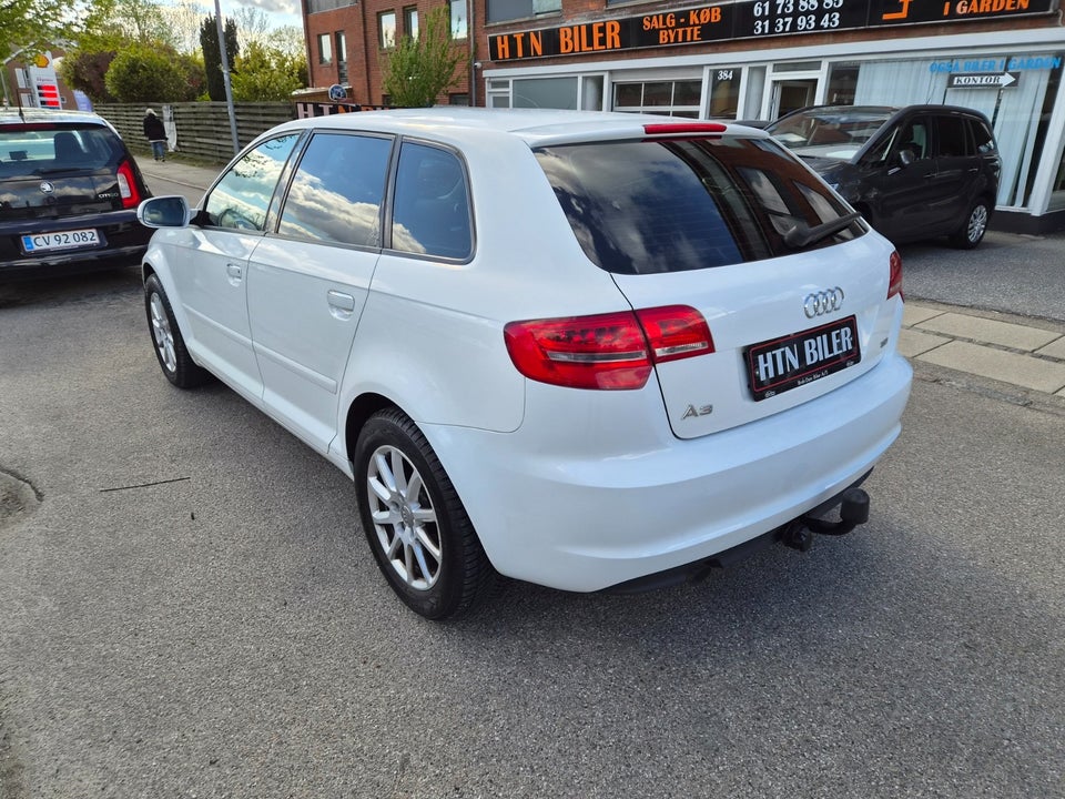 Audi A3 1,6 TDi Ambiente Sportback 5d