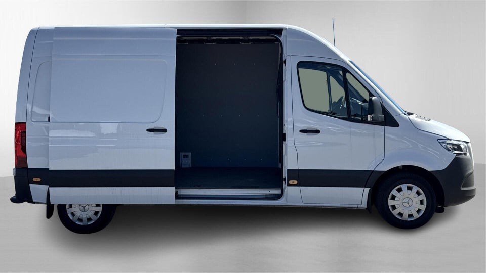 Mercedes Sprinter 215 2,0 CDi A2 Kassevogn aut. FWD