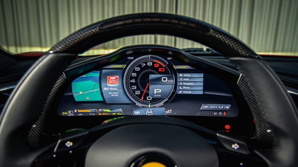 Ferrari 296 GTS 2,9 DCT 2d