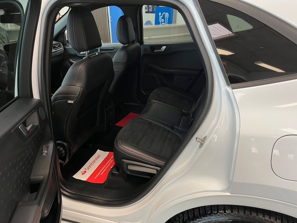 Ford Kuga 2,5 PHEV ST-Line CVT 5d