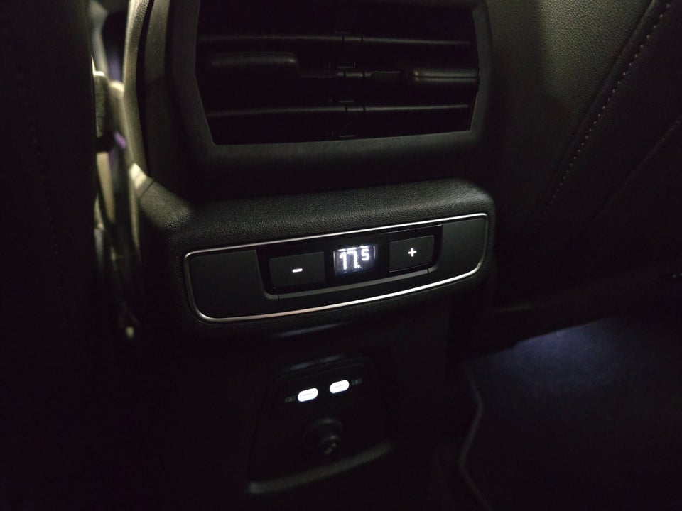 Audi Q4 e-tron 50 S-line quattro 5d