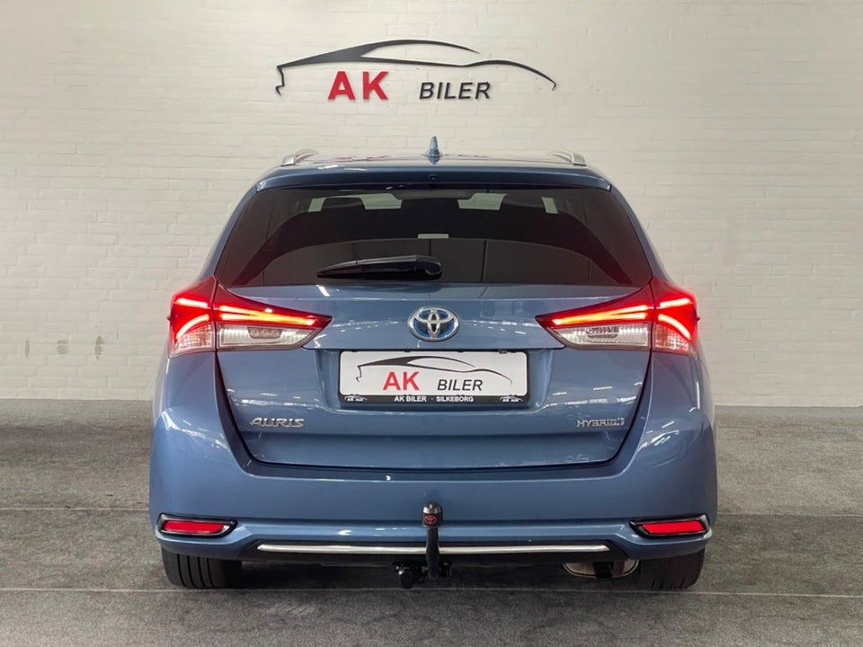 Toyota Auris 1,8 Hybrid H2 Comfort Touring Sports CVT 5d