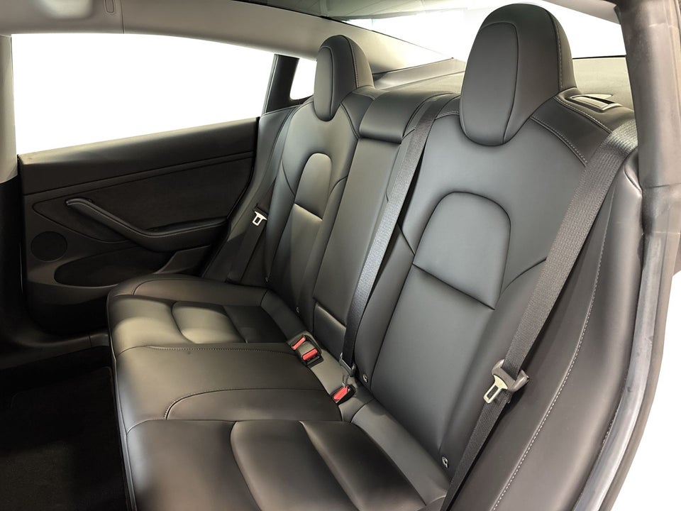 Tesla Model 3 Long Range AWD 4d