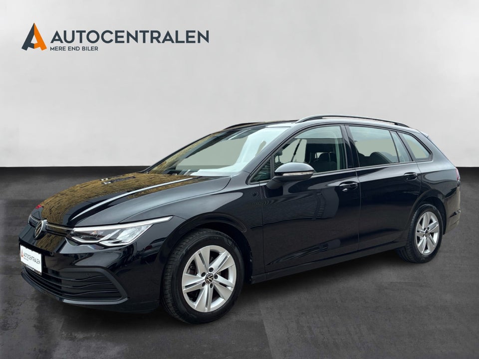 VW Golf VIII 1,5 eTSi 130 Life Variant DSG 5d