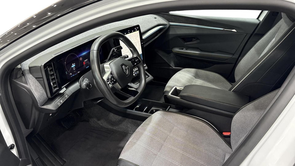 Renault Megane E-Tech 60 Techno 5d