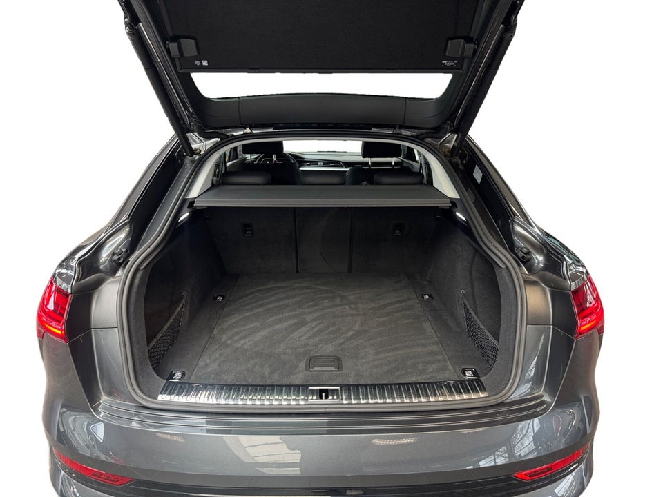 Audi e-tron 55 S-line Sportback quattro 5d