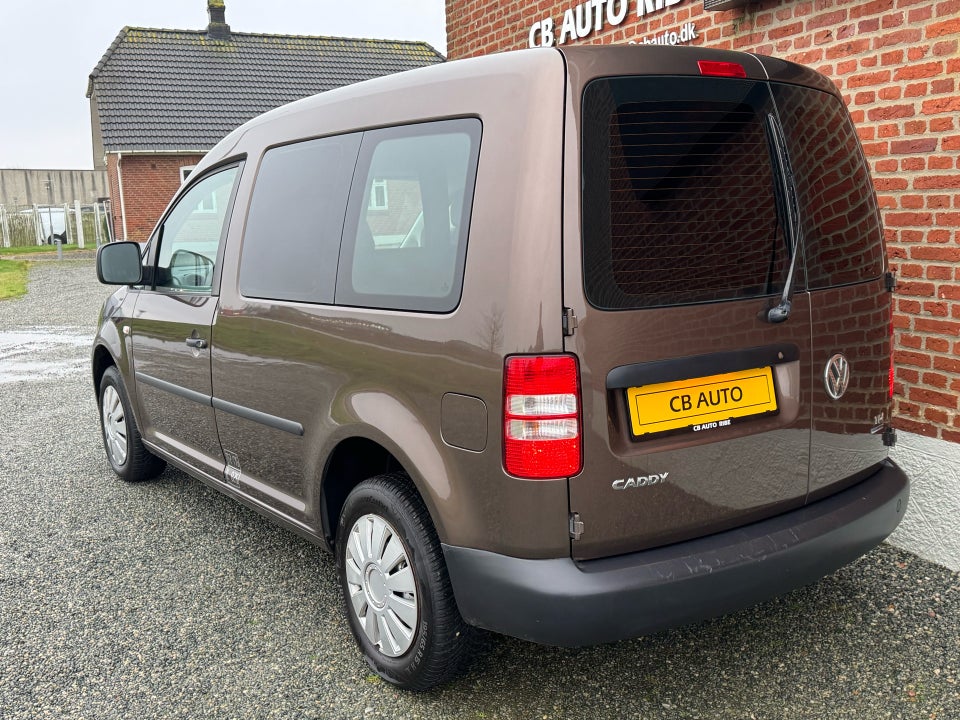 VW Caddy 1,6 TDi 75 BMT Van 4d