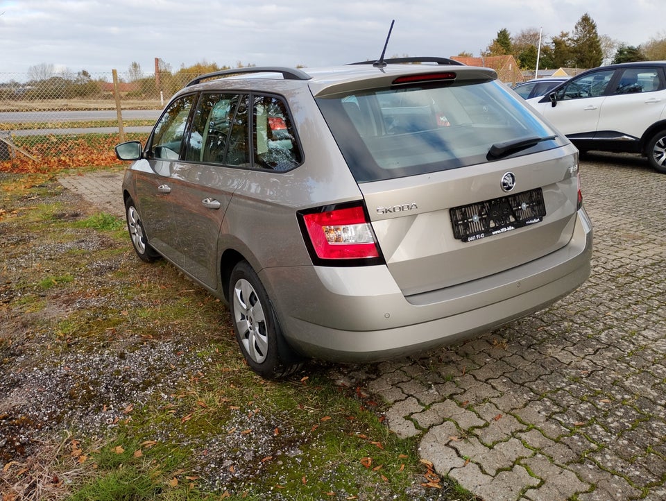 Skoda Fabia 1,0 TSi 110 Ambition Combi DSG 5d