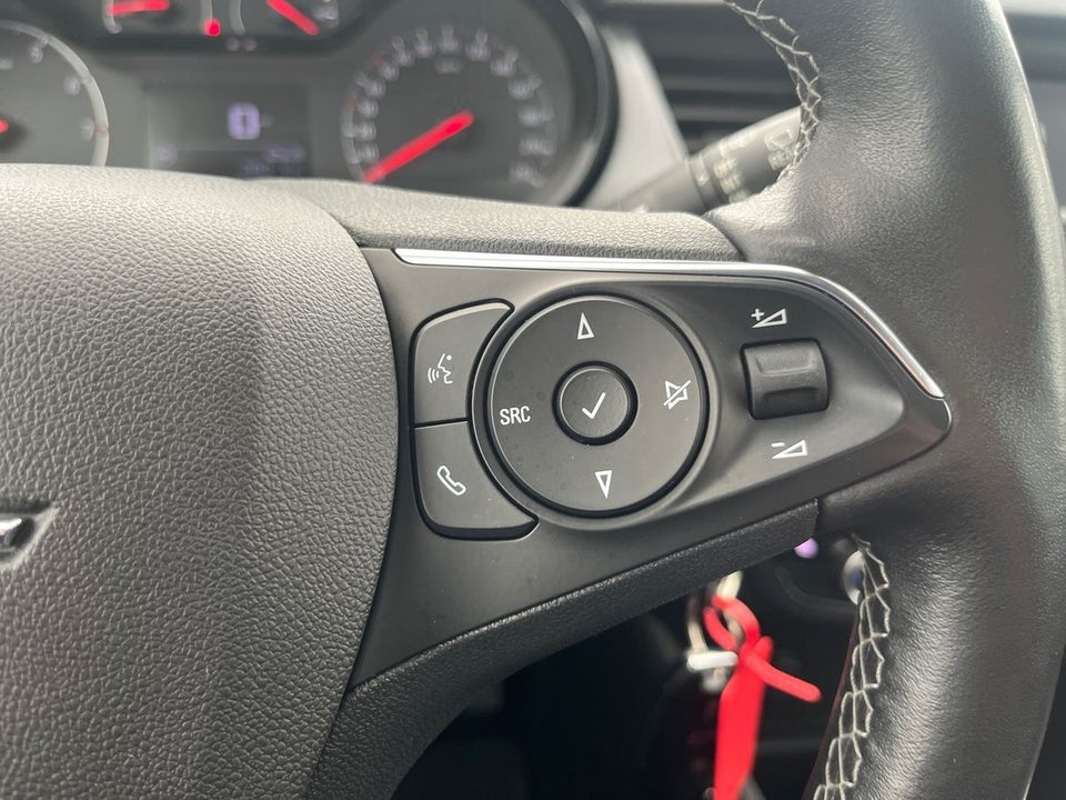 Opel Crossland X 1,2 Excite 5d