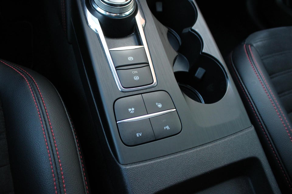 Ford Kuga 2,5 PHEV ST-Line X CVT 5d