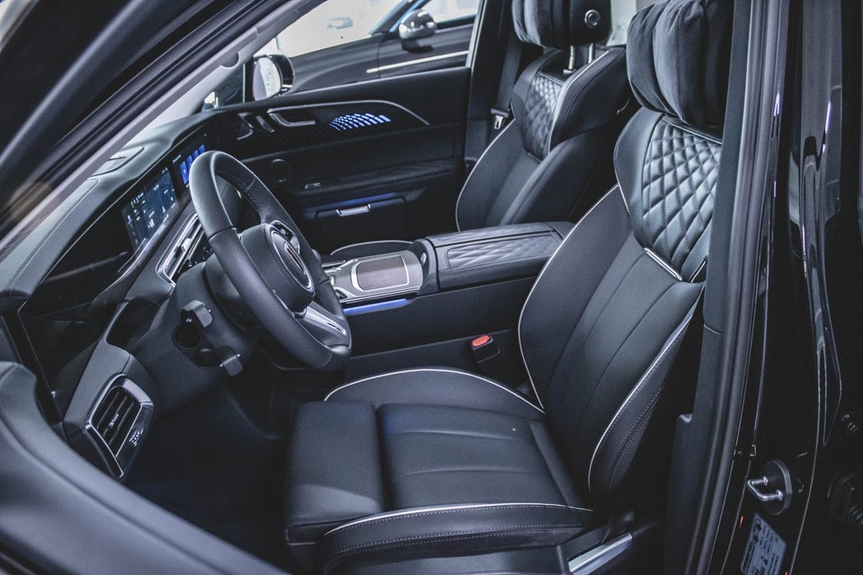 Hongqi E-HS9 99 Exclusive 5d