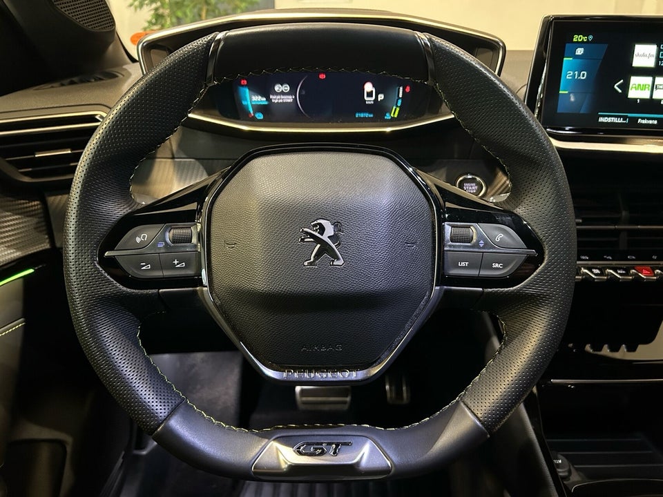 Peugeot e-208 50 GT 5d