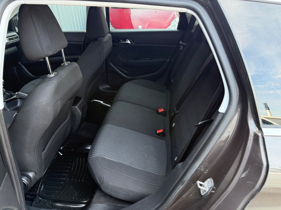 Peugeot 308 1,6 BlueHDi 120 Active SW 5d