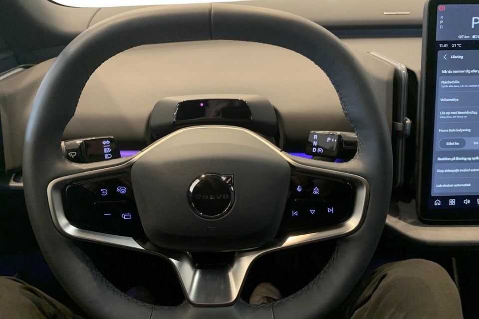 Volvo EX30 Extended Range Plus 5d