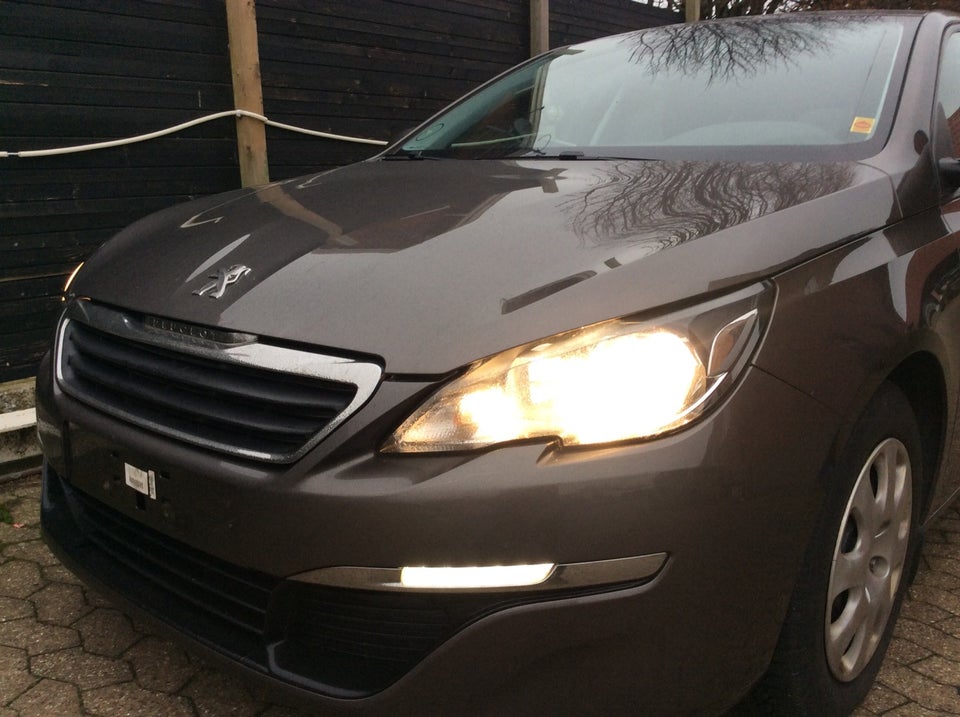 Peugeot 308 1,2 VTi 82 Active 5d