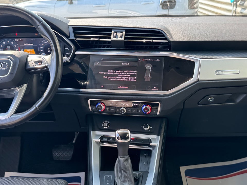 Audi Q3 45 TFSi e Attitude plus S-tr. 5d