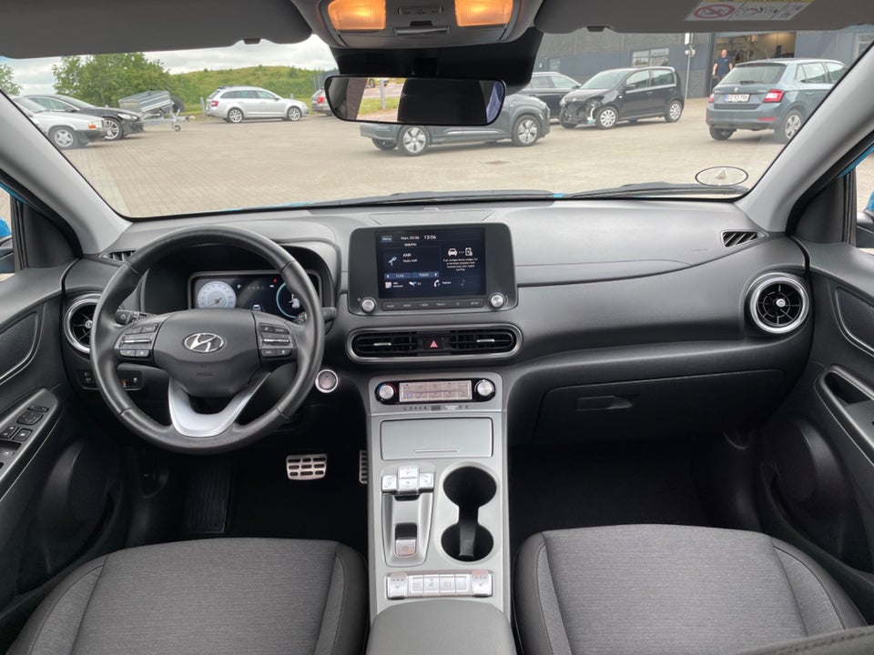 Hyundai Kona 39 EV Essential 5d