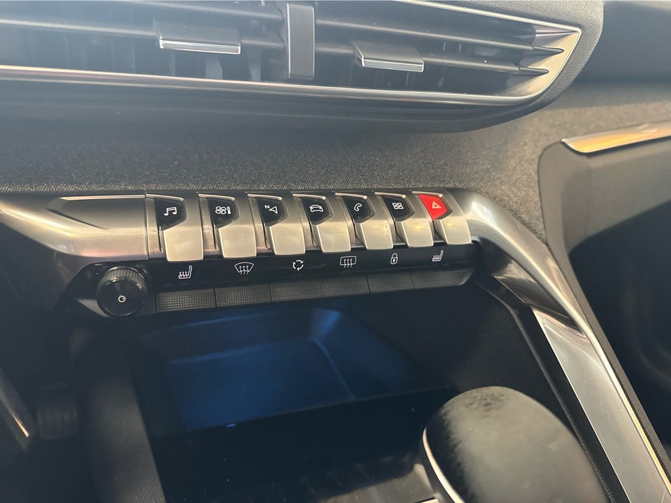 Peugeot 5008 1,6 BlueHDi 120 Allure 7prs 5d