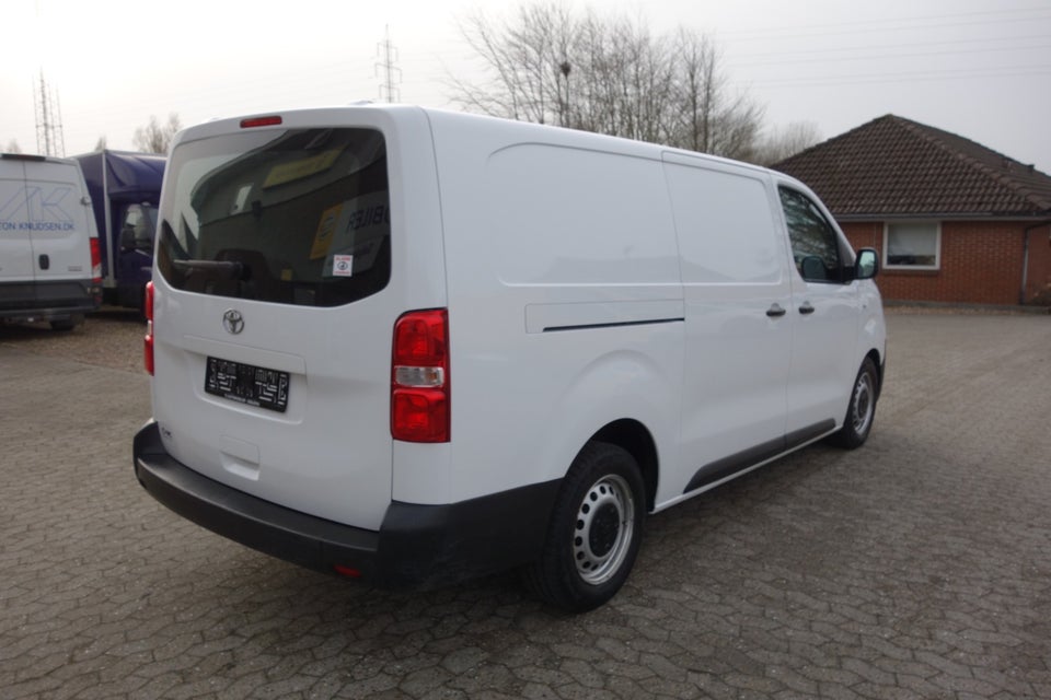 Toyota ProAce 2,0 D 120 Long Comfort 5d