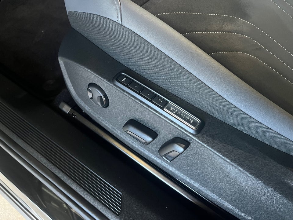 VW ID.4 77 Style 4Motion 5d