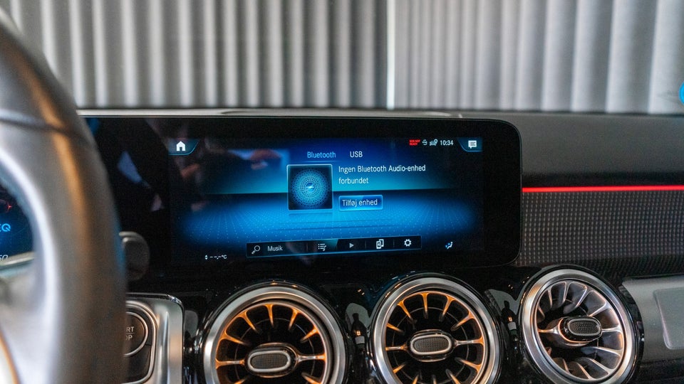 Mercedes EQB300 Progressive 4Matic 5d