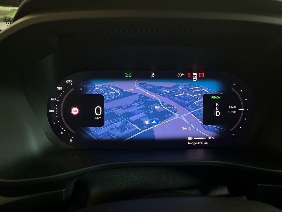 Volvo EX40 Extended Range Plus 5d