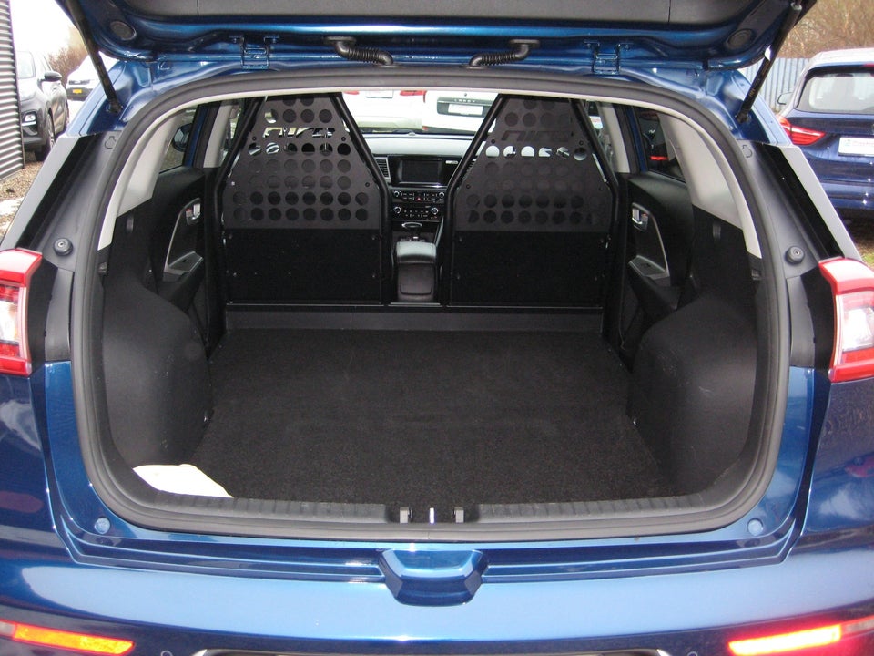 Kia Niro 1,6 HEV Attraction DCT Van 5d