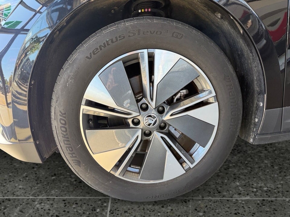 Skoda Enyaq 60 iV Loft 5d