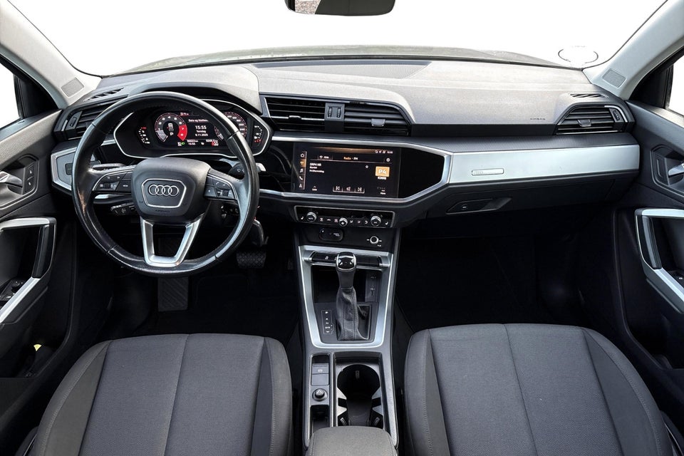 Audi Q3 35 TFSi Advanced Prestige S-tr. 5d