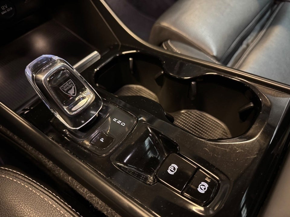 Volvo XC40 2,0 D4 190 Inscription aut. AWD 5d