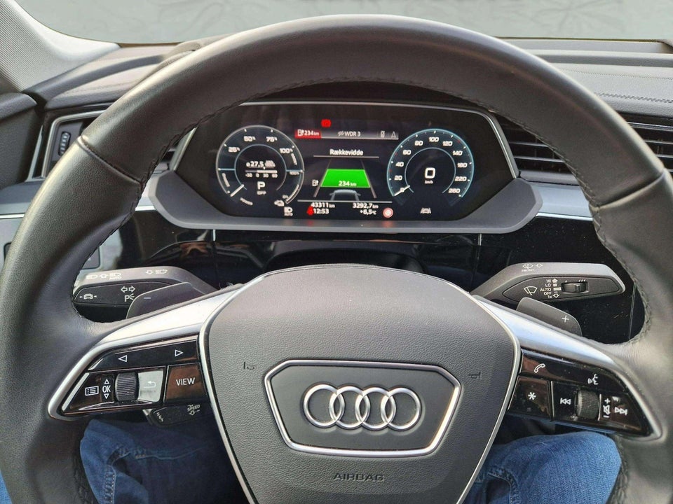 Audi e-tron 55 Advanced Sportback quattro 5d