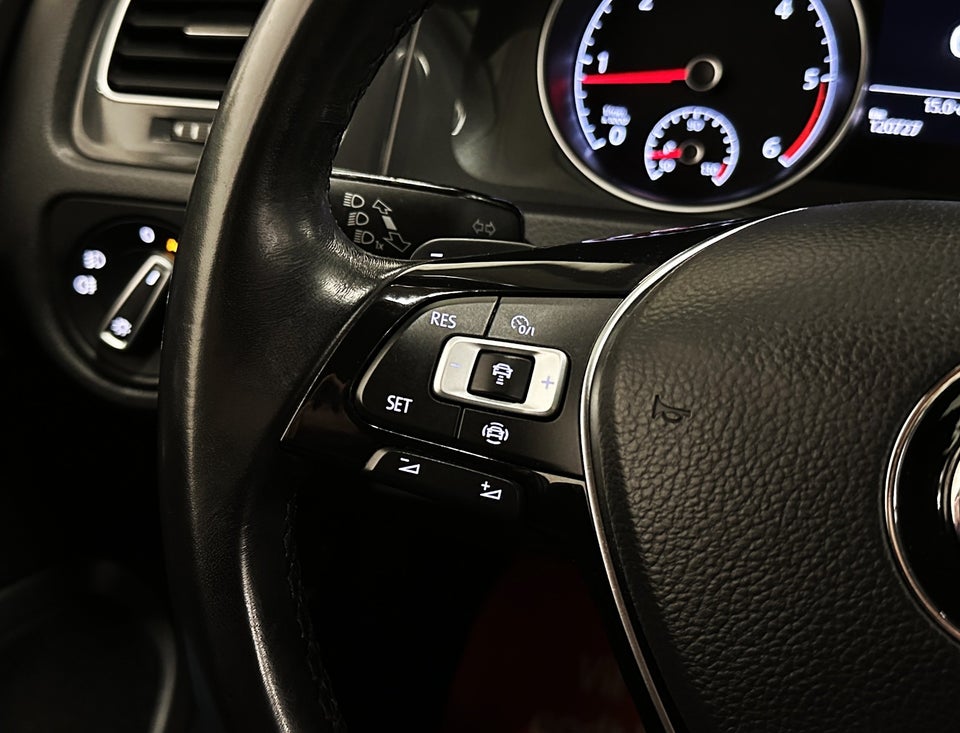 VW Golf VII 2,0 TDi 150 Comfortline DSG 5d