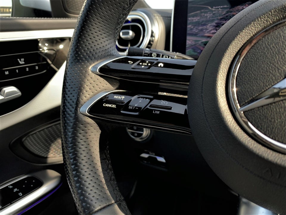 Mercedes C300 e 2,0 AMG Line stc. aut. 5d