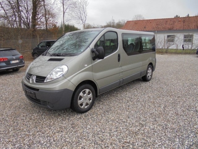 Renault Trafic T29 2,0 dCi 115 L2H1 Kombi 4d