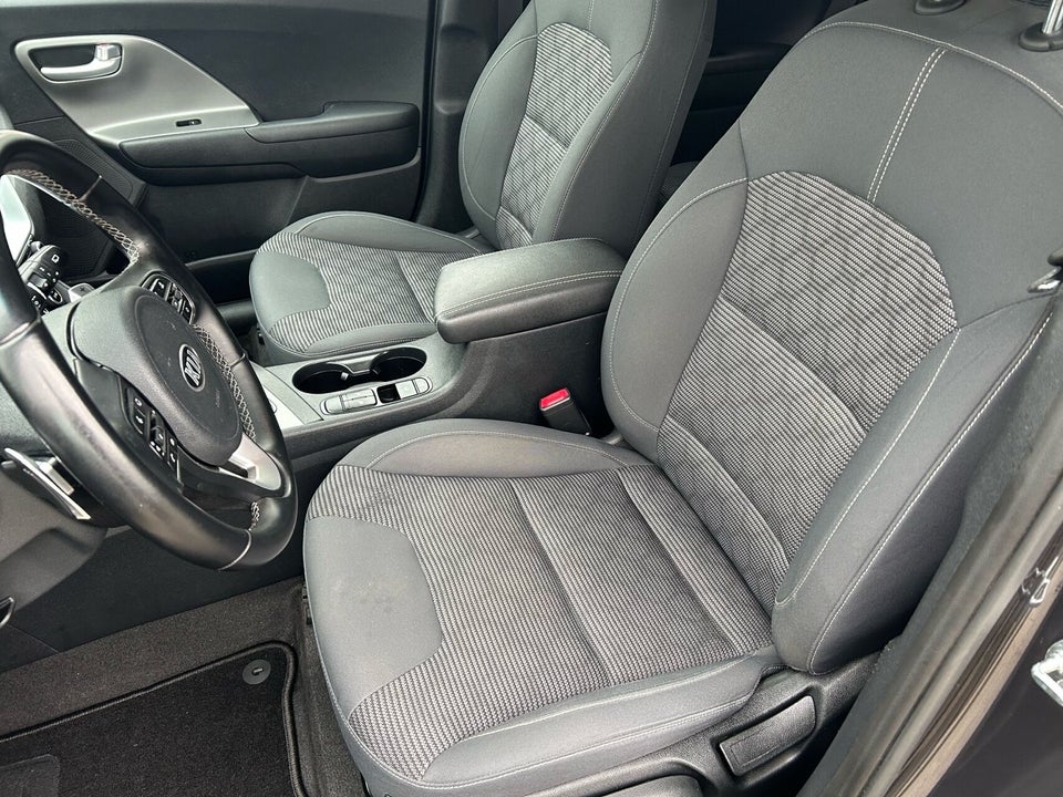 Kia Niro 1,6 PHEV Vision DCT 5d