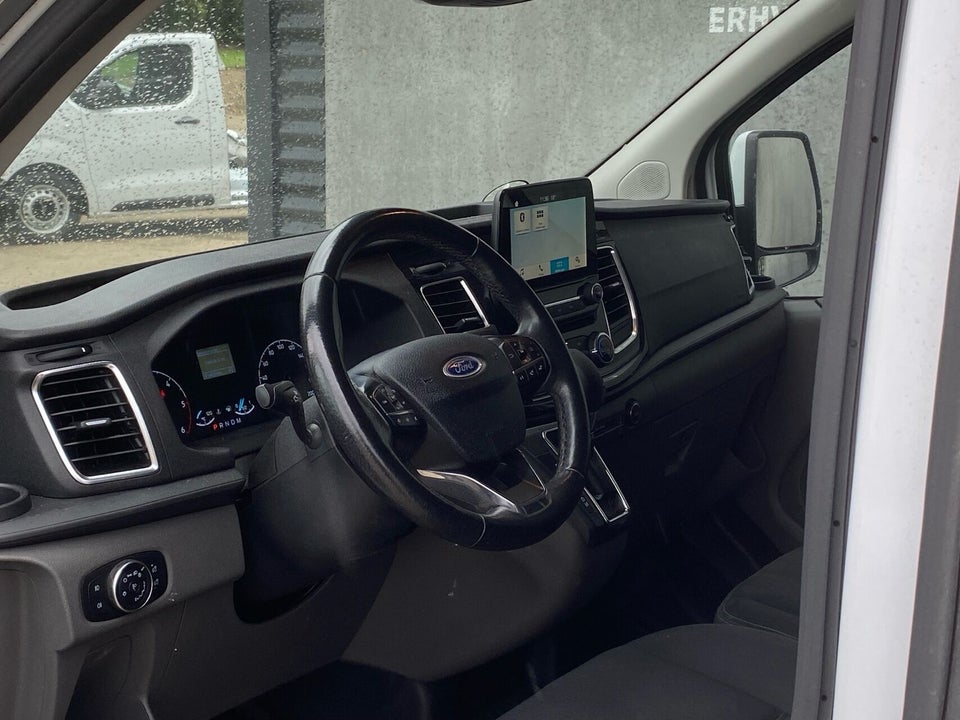 Ford Transit Custom 300 L2 2,0 TDCi 170 Limited aut.