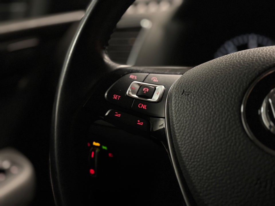 VW Sharan 2,0 TDi 184 Highlline DSG 7prs 5d