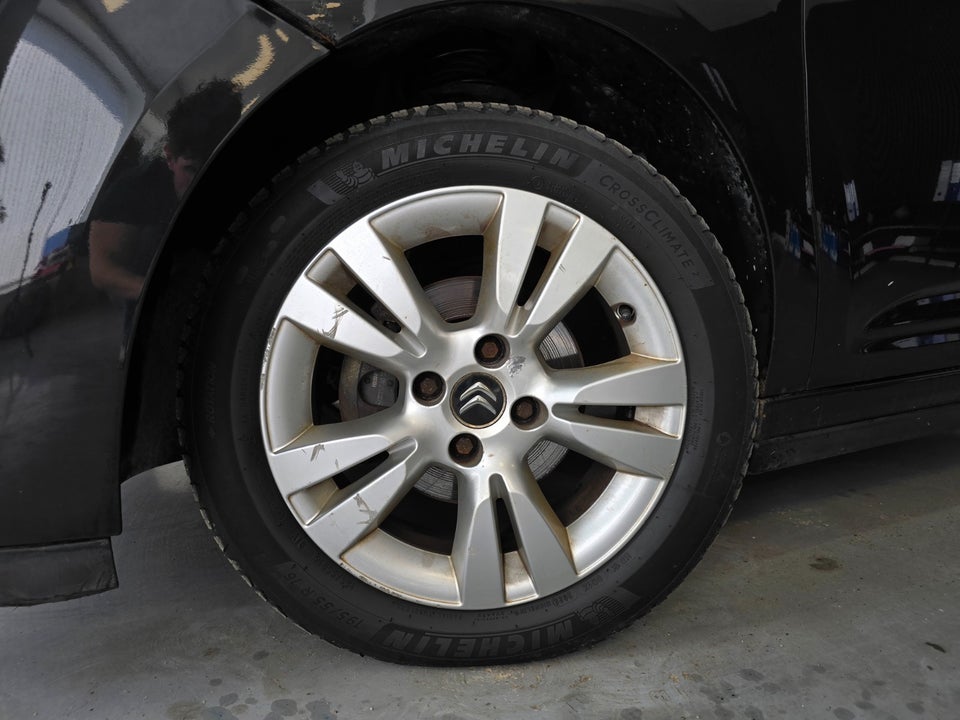 Citroën DS3 1,6 e-HDi 90 Style 3d