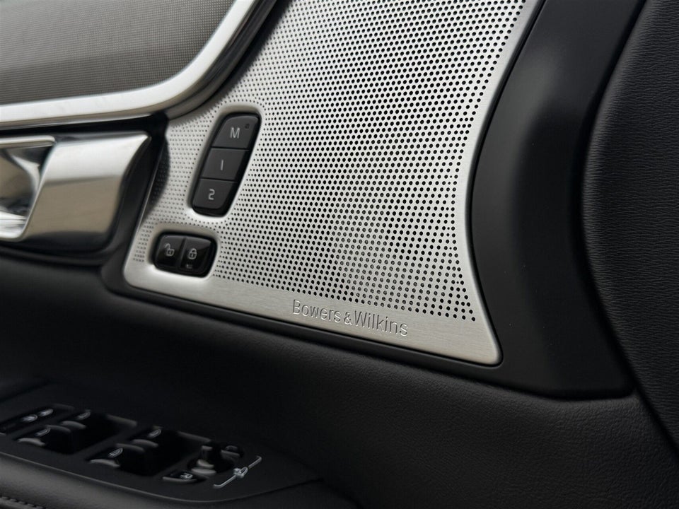 Volvo V90 2,0 T8 ReCharge Ultimate Dark aut. AWD 5d