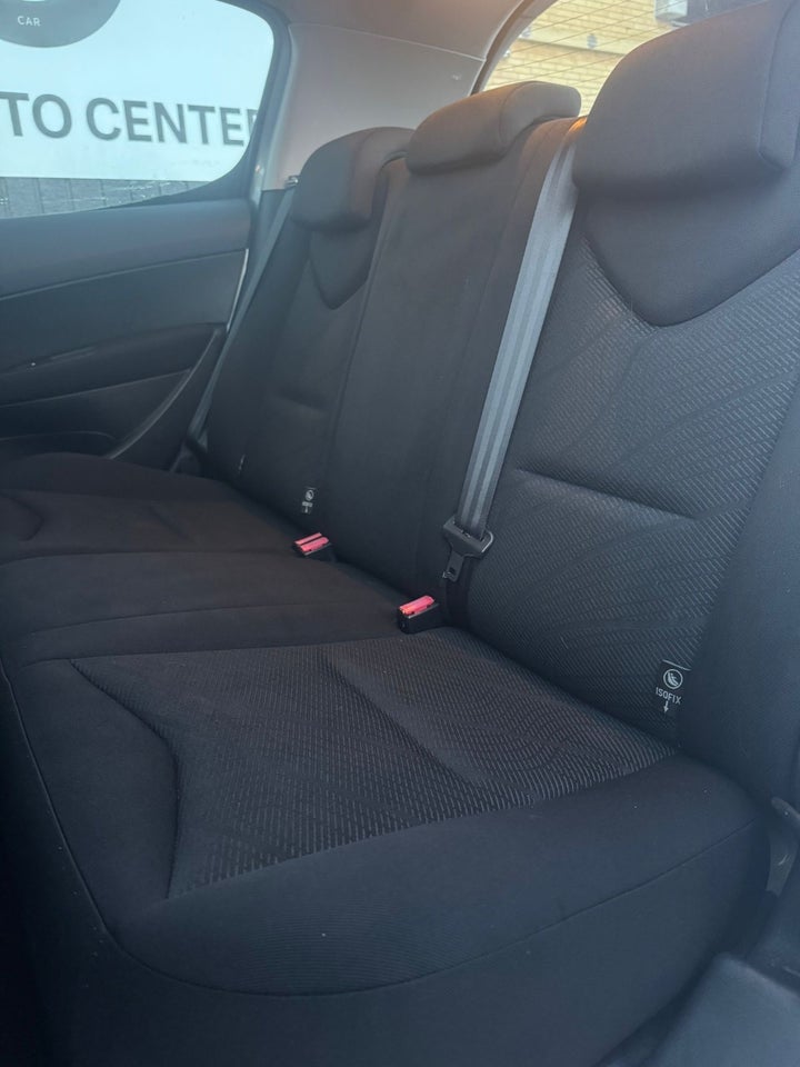 Peugeot 308 1,6 HDi 92 Access 5d