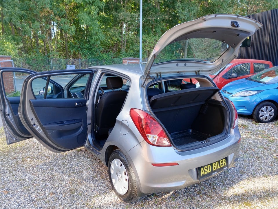 Hyundai i20 1,25 Classic 5d