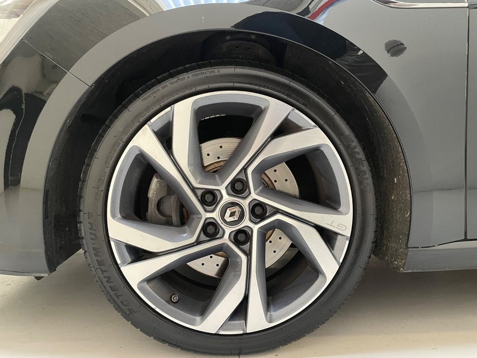 Renault Megane IV 1,6 TCe 205 GT Sport Tourer EDC 5d