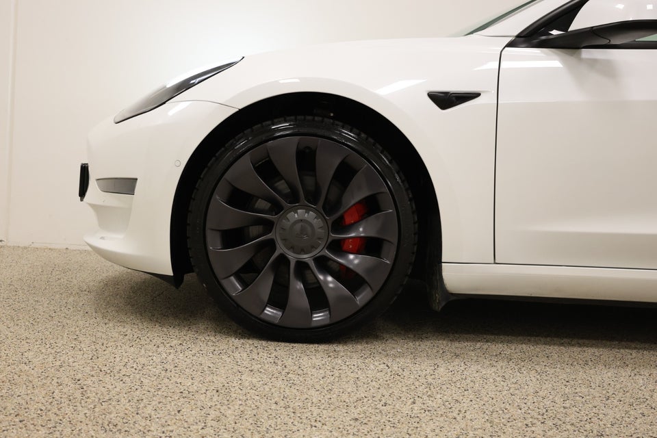 Tesla Model 3 Performance AWD 4d