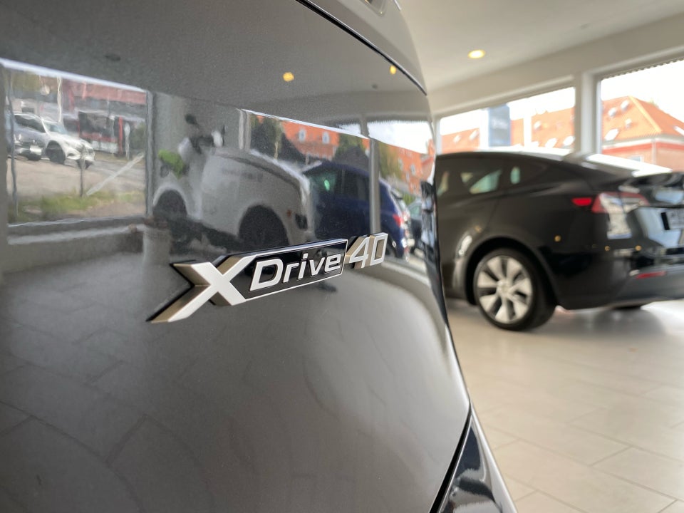 BMW iX xDrive40 Fully Charged Sport 5d