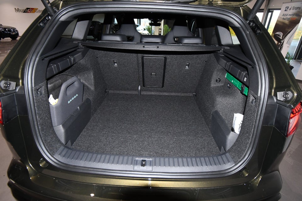 Skoda Enyaq 85x iV Sportline Maxx 5d