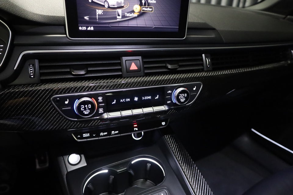 Audi A4 40 TDi S-line Sport Avant S-tr. 5d
