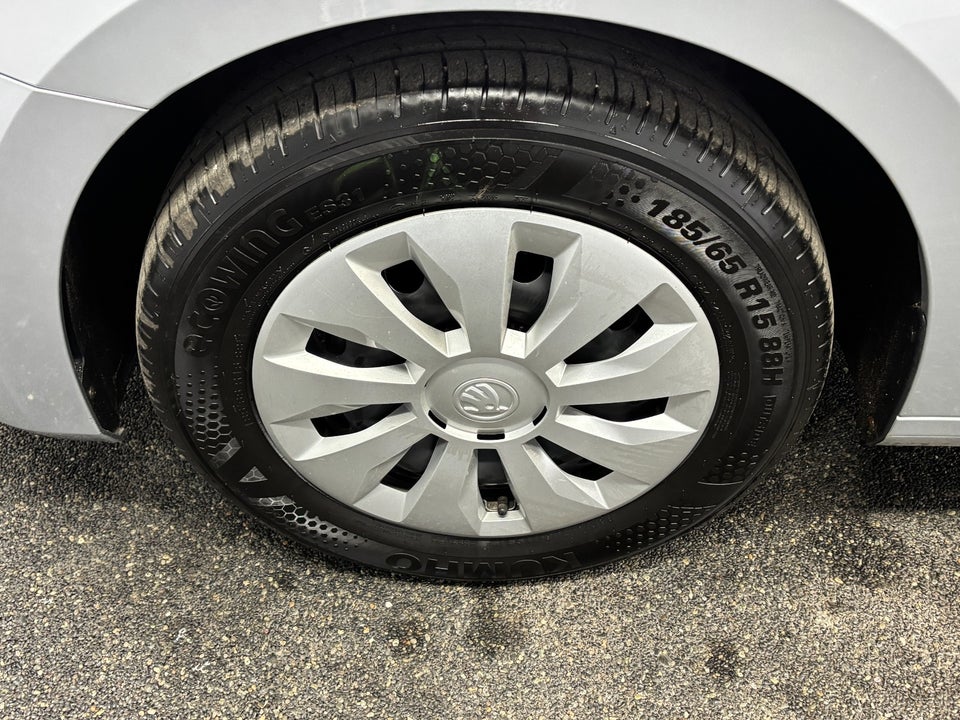 Skoda Fabia 1,0 MPi 80 Essence 5d