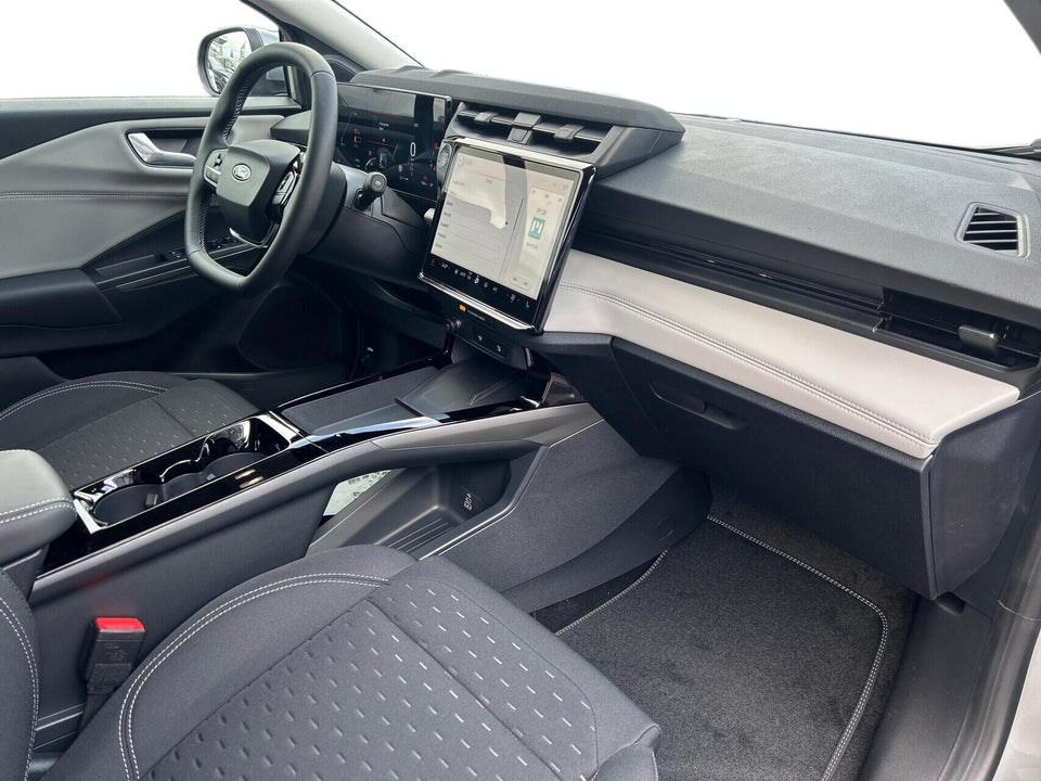 Ford Puma 46 Gen-E Select 5d