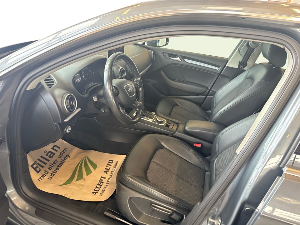 Audi A3 2,0 TDi 150 Ambiente Sportback S-tr. 5d